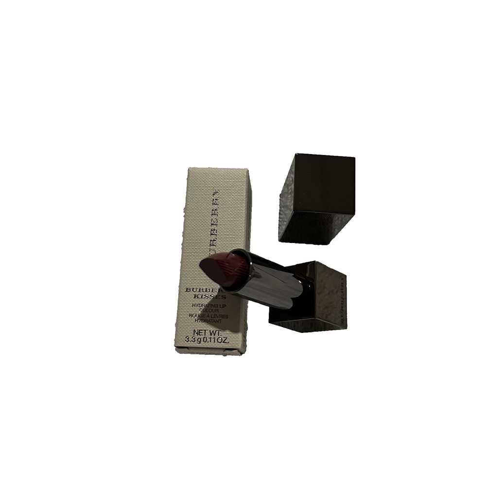 Burberry Lip Velvet Long Lasting Matte Lip Color Lipstick Garnet No.‎ 81